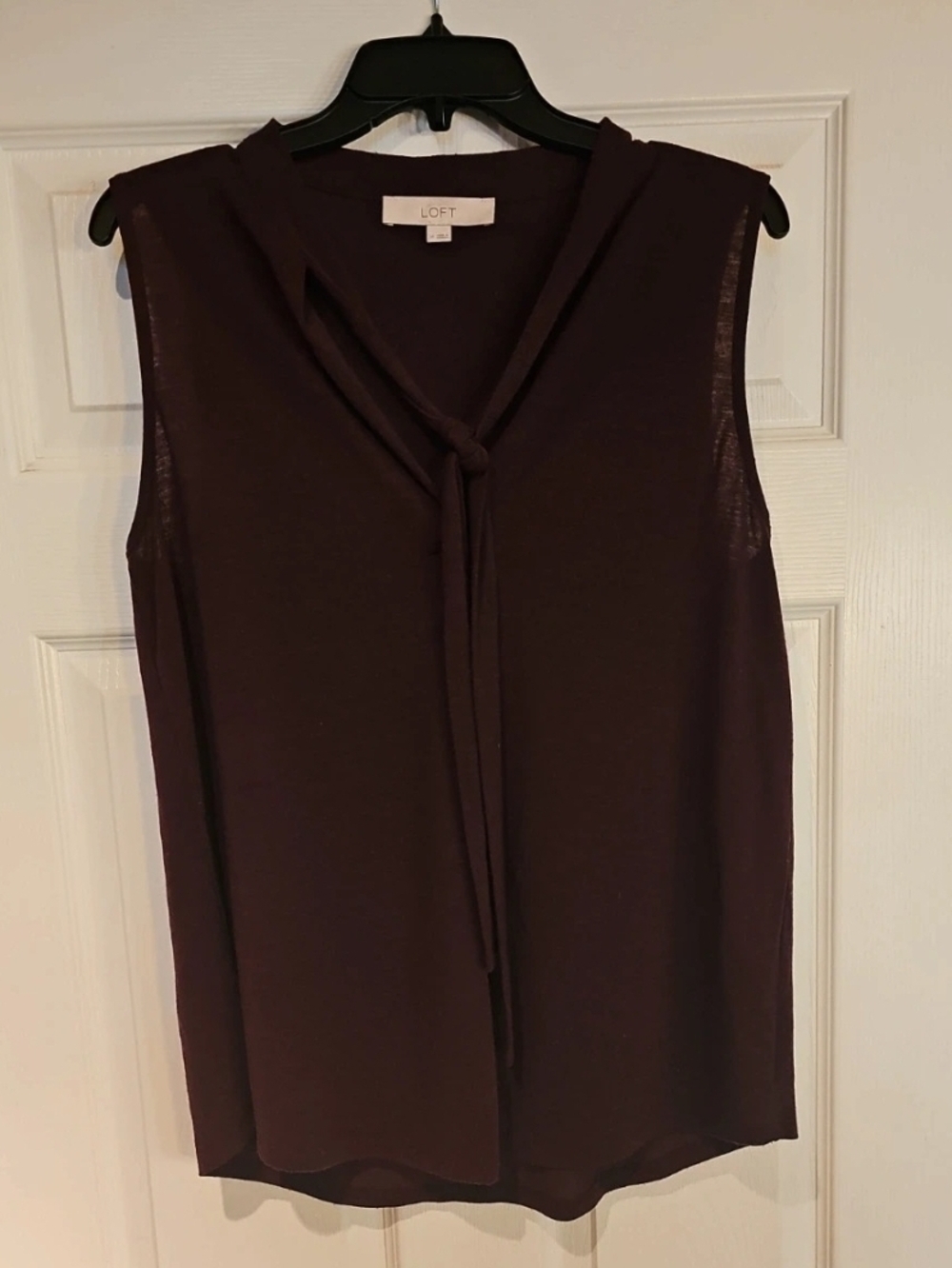 LOFT Sleeveless Tie-Neck Camisole in Plum. Medium